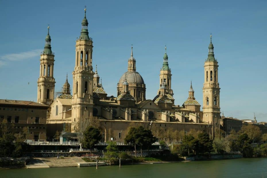 Medida de la Virgen del Pilar